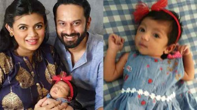 ঈদুল আজহার দিনে মেয়ে স্মিহাকে পরিচয় করিয়ে দিলেন নাবিলা ঈদুল আজহার দিনে মেয়ে স্মিহাকে পরিচয় করিয়ে দিলেন নাবিলা