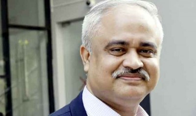 সম্পাদক পরিষদ থেকে পদত্যাগ করলেন নঈম নিজাম সম্পাদক পরিষদ থেকে পদত্যাগ করলেন নঈম নিজাম