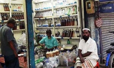 সুন্দরবনের খাঁটি মধুর মোড়কে চিনি মেশানো মধু, প্রতারিত হচ্ছে পর্যটকসহ সাধারন মানুষ