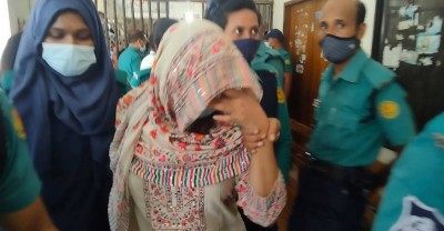 মডেল মৌ আবারও রিমান্ডে মডেল মৌ আবারও রিমান্ডে