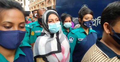 এবার তিন মামলায় রিমান্ডে মডেল পিয়াসা এবার তিন মামলায় রিমান্ডে মডেল পিয়াসা