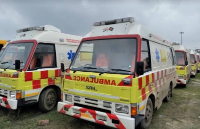 ভারতের দেয়া অ্যাম্বুলেন্স উপহারের দ্বিতীয় চালান বাংলাদেশে ভারতের দেয়া অ্যাম্বুলেন্স উপহারের দ্বিতীয় চালান বাংলাদেশে