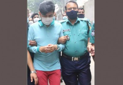 প্রযোজক রাজসহ দু’জন এবার ৬ দিনের রিমান্ডে প্রযোজক রাজসহ দু’জন এবার ৬ দিনের রিমান্ডে