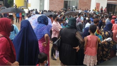 টিকার নিবন্ধন করেও যারা মেসেজ পাচ্ছেন না, তাদের কী হবে? টিকার নিবন্ধন করেও যারা মেসেজ পাচ্ছেন না, তাদের কী হবে?