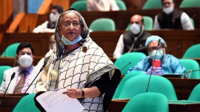 জিয়ার থেকে একধাপ এগিয়ে খুনীদের সংসদে বসিয়েছেন খালেদা : প্রধানমন্ত্রী জিয়ার থেকে একধাপ এগিয়ে খুনীদের সংসদে বসিয়েছেন খালেদা : প্রধানমন্ত্রী
