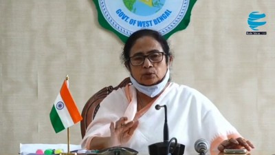 উপনির্বাচনে লড়তে মনোনয়নপত্র জমা দিলেন মমতা উপনির্বাচনে লড়তে মনোনয়নপত্র জমা দিলেন মমতা