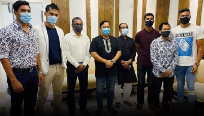 এবার মোহামেডানে যোগ দিলেন একঝাঁক তারকা ক্রিকেটার এবার মোহামেডানে যোগ দিলেন একঝাঁক তারকা ক্রিকেটার