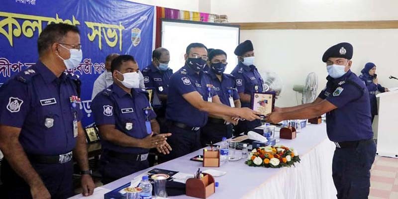 নন্দীগ্রাম থানার এসআই রেজাউল করিমের শ্রেষ্ঠ এসআই’র সম্মাননা লাভ নন্দীগ্রাম থানার এসআই রেজাউল করিমের শ্রেষ্ঠ এসআই’র সম্মাননা লাভ