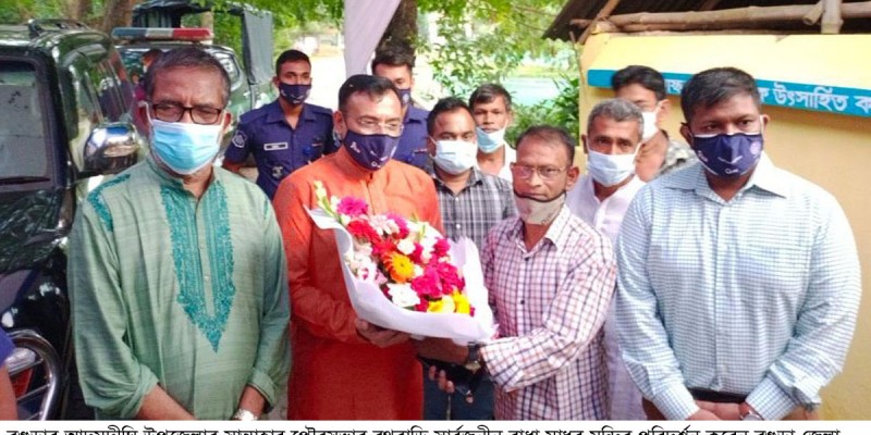 আদমদীঘিতে পূজামন্ডপ পরিদর্শন করলেন পুলিশ সুপার আদমদীঘিতে পূজামন্ডপ পরিদর্শন করলেন পুলিশ সুপার
