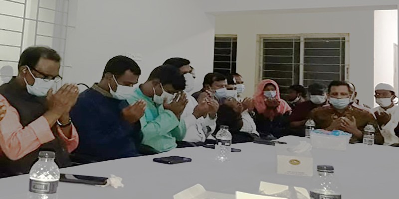 মিলাদ ও দোয়া মাহফিলের মধ্যে দিয়ে পদ্মা সেতু উত্তর থানার র্কাযক্রম শুরু মিলাদ ও দোয়া মাহফিলের মধ্যে দিয়ে পদ্মা সেতু উত্তর থানার র্কাযক্রম শুরু