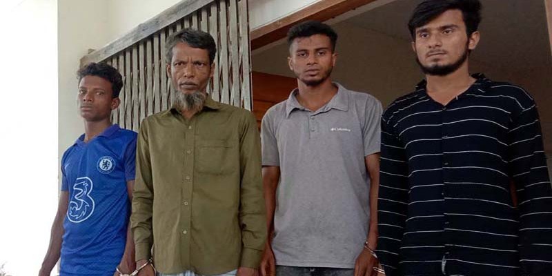কুমিল্লার ঘটনার জেরে বাগেরহাটে উত্তেজনা ছড়ানোর চেষ্টা, গ্রেপ্তার-৪ কুমিল্লার ঘটনার জেরে বাগেরহাটে উত্তেজনা ছড়ানোর চেষ্টা, গ্রেপ্তার-৪