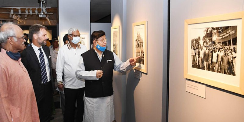 বাংলাদেশের অপার সম্ভাবনা সারাবিশ্বে তুলে ধরতে হবে বাংলাদেশের অপার সম্ভাবনা সারাবিশ্বে তুলে ধরতে হবে