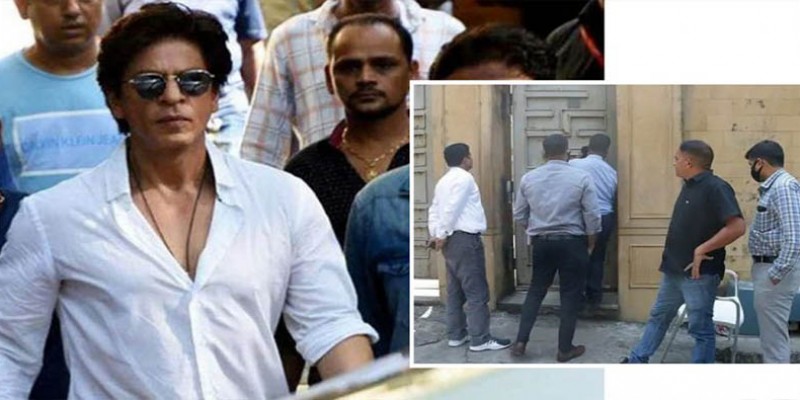 শাহরুখ খানের মুম্বাইয়ের বাড়িতে ‘মান্নাত’ তল্লাশি চালিয়েছে এনসিবি শাহরুখ খানের মুম্বাইয়ের বাড়িতে ‘মান্নাত’ তল্লাশি চালিয়েছে এনসিবি