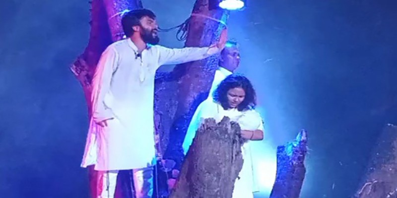 মেহেরপুরে মঞ্চায়ন নাটক “বোধন” মেহেরপুরে মঞ্চায়ন নাটক “বোধন”