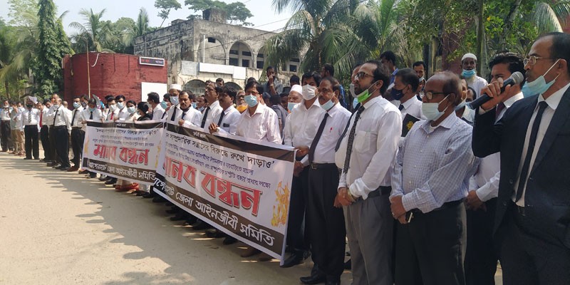 ধর্ম অবমাননা ও সংখ্যালঘু হামলা বিচার করতে আলাদা ট্রাইব্যুনাল গঠনের দাবি ধর্ম অবমাননা ও সংখ্যালঘু হামলা বিচার করতে আলাদা ট্রাইব্যুনাল গঠনের দাবি
