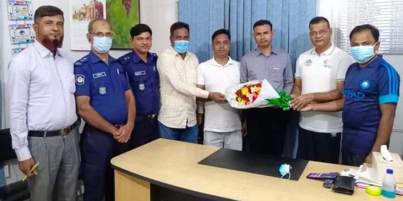 নন্দীগ্রাম থানায় নতুন ইন্সপেক্টরের যোগদান নন্দীগ্রাম থানায় নতুন ইন্সপেক্টরের যোগদান