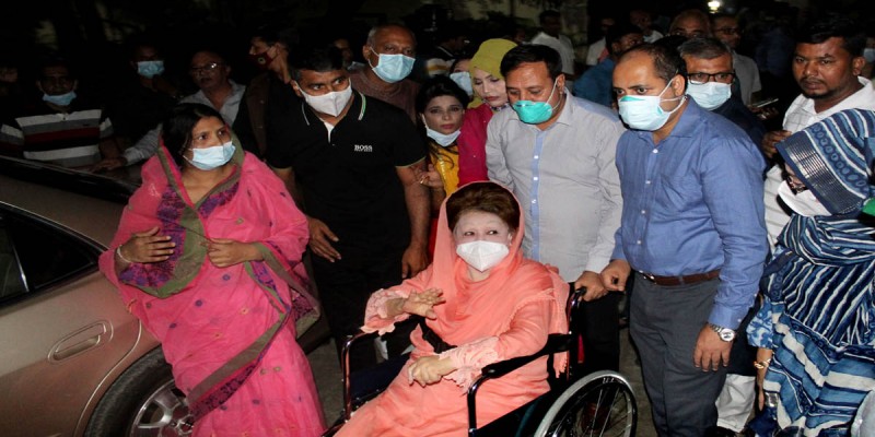 ‘খালেদা জিয়াকে বিদেশে চিকিৎসা নেওয়ার পরামর্শ মেডিকেল বোর্ডের’ ‘খালেদা জিয়াকে বিদেশে চিকিৎসা নেওয়ার পরামর্শ মেডিকেল বোর্ডের’