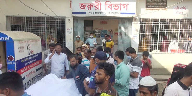নরসিংদীতে কেন্দ্র দখল নিয়ে দু’গ্রুপের সংঘর্ষে যুবক নিহত নরসিংদীতে কেন্দ্র দখল নিয়ে দু’গ্রুপের সংঘর্ষে যুবক নিহত