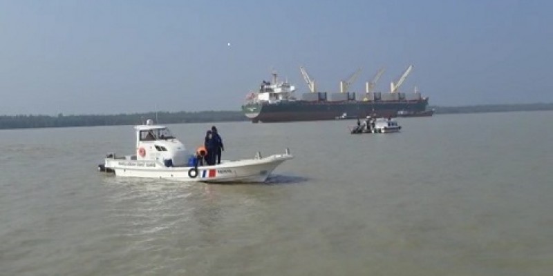 মোংলায় বাল্কহেডের আরও একজনের মরদেহ উদ্ধার, এখনও নিখোঁজ ২ মোংলায় বাল্কহেডের আরও একজনের মরদেহ উদ্ধার, এখনও নিখোঁজ ২