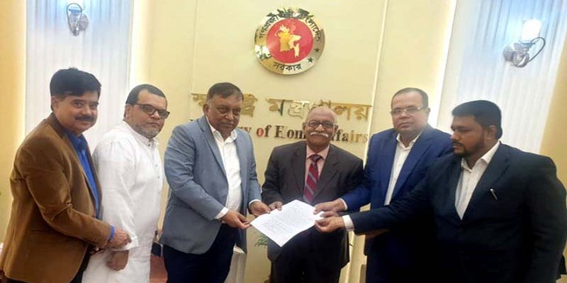 খালেদা জিয়াকে বিদেশে পাঠানোর অনুরোধে স্বরাষ্ট্রমন্ত্রীকে স্মারকলিপি খালেদা জিয়াকে বিদেশে পাঠানোর অনুরোধে স্বরাষ্ট্রমন্ত্রীকে স্মারকলিপি