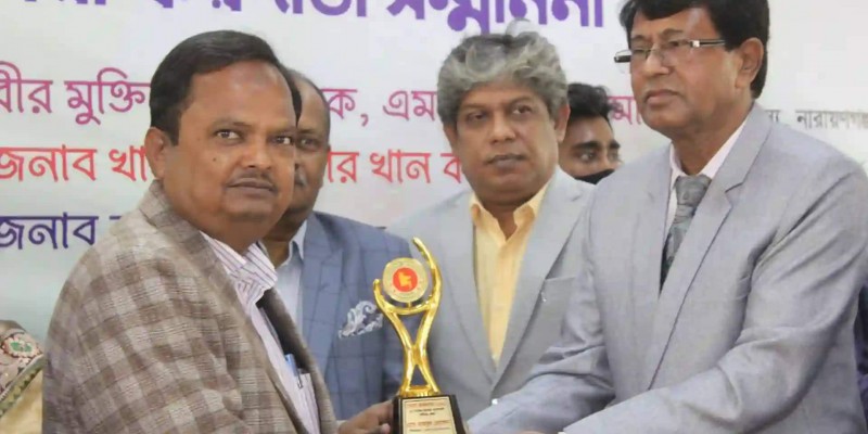 মুন্সিগঞ্জ জেলার সেরা করদাতা মাহবুব হোসেন রন্টু মুন্সিগঞ্জ জেলার সেরা করদাতা মাহবুব হোসেন রন্টু
