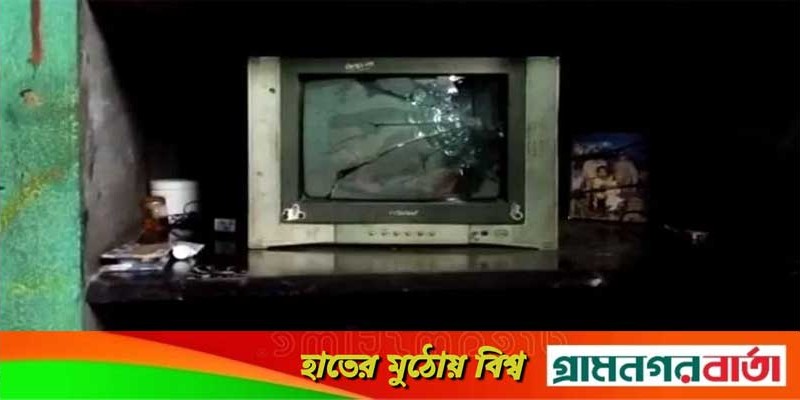 আচমকা ভেঙ্গে যাচ্ছে বাড়ী! লাগছে আগুন আচমকা ভেঙ্গে যাচ্ছে বাড়ী! লাগছে আগুন