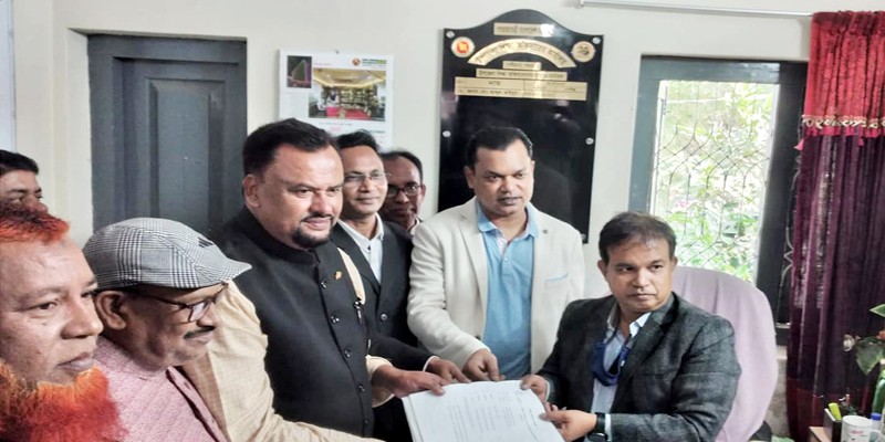 নন্দীগ্রামে ৪ ইউনিয়নে ২০ চেয়ারম্যান প্রার্থীর মনোনয়নপত্র দাখিল নন্দীগ্রামে ৪ ইউনিয়নে ২০ চেয়ারম্যান প্রার্থীর মনোনয়নপত্র দাখিল