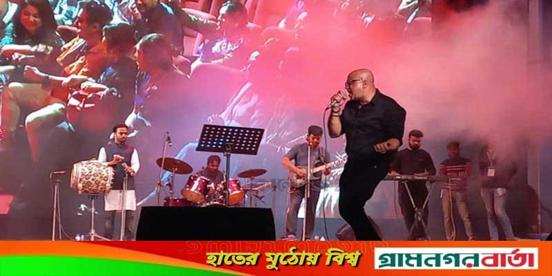 মন্ত্রী নয় ডা: মুরাদ যেন এক রকস্টার! (ভিডিও) মন্ত্রী নয় ডা: মুরাদ যেন এক রকস্টার! (ভিডিও)