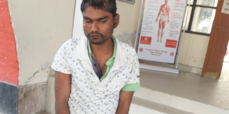 টঙ্গীবাড়ীতে গরু চুরি করতে গিয়ে হাতেনাতে চোর আটক টঙ্গীবাড়ীতে গরু চুরি করতে গিয়ে হাতেনাতে চোর আটক