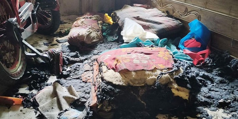 মুন্সিগঞ্জে বিস্ফোরণে দগ্ধ ভাই-বোনের মৃত্যু, বাবা-মা আইসিইউতে মুন্সিগঞ্জে বিস্ফোরণে দগ্ধ ভাই-বোনের মৃত্যু, বাবা-মা আইসিইউতে