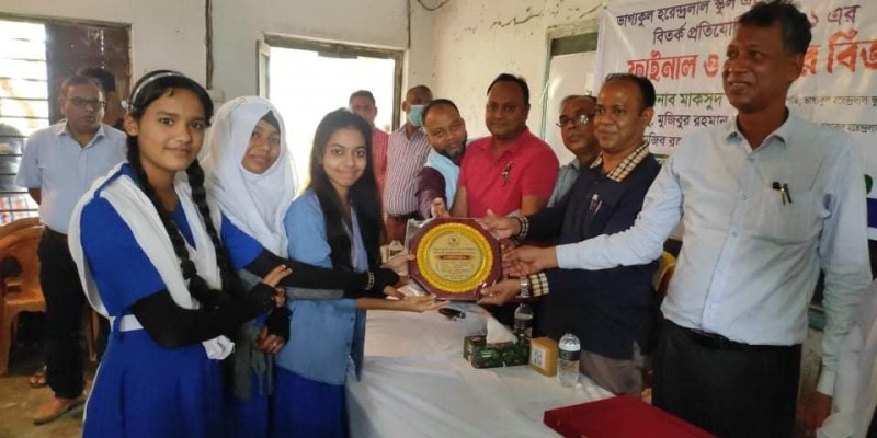 ফাইনালে প্রত্যাশা দল বিজয়ী ফাইনালে প্রত্যাশা দল বিজয়ী