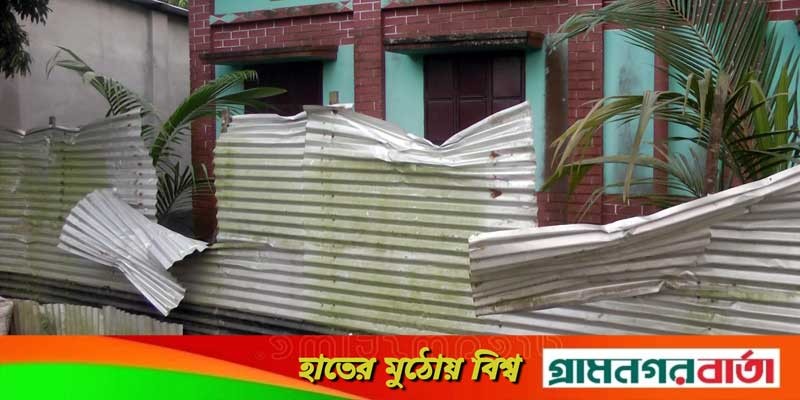 ভাঙ্গায় নির্বাচন পরবর্তী সংঘর্ষঃ প্রতিপক্ষের হামলায় বাড়িঘর ভাংচুর ভাঙ্গায় নির্বাচন পরবর্তী সংঘর্ষঃ প্রতিপক্ষের হামলায় বাড়িঘর ভাংচুর