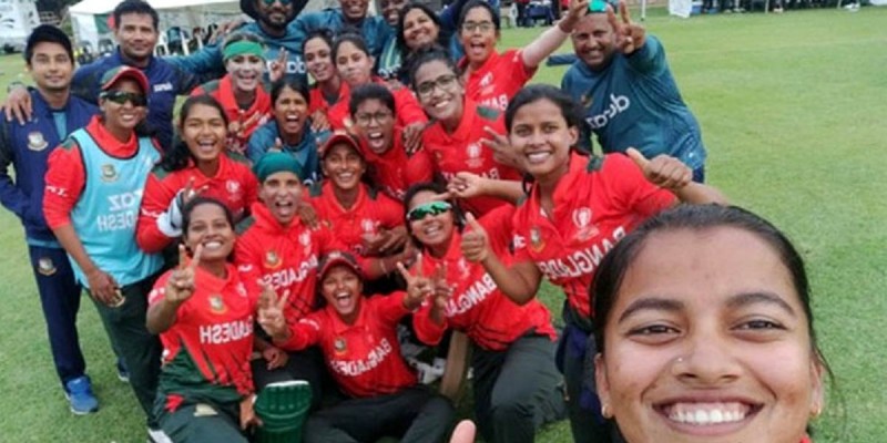 জিম্বাবুয়ে ফেরত দুই নারী ক্রিকেটার করোনা আক্রান্ত জিম্বাবুয়ে ফেরত দুই নারী ক্রিকেটার করোনা আক্রান্ত