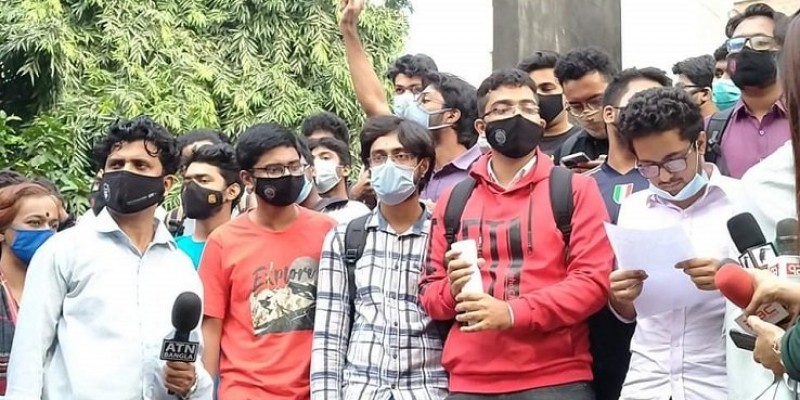 আবরার হত্যাকাণ্ডের রায় দ্রুত বাস্তবায়নের দাবি বুয়েট শিক্ষার্থীদের আবরার হত্যাকাণ্ডের রায় দ্রুত বাস্তবায়নের দাবি বুয়েট শিক্ষার্থীদের
