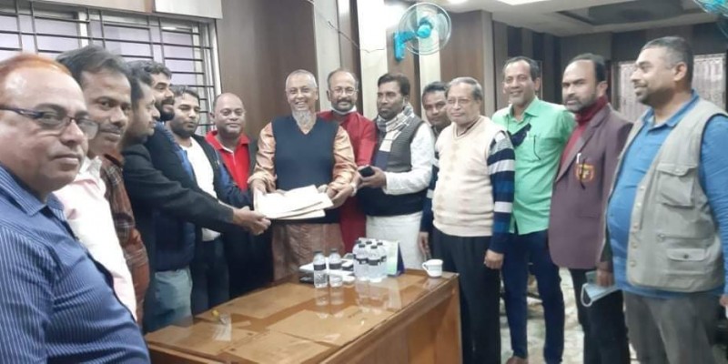 বাগেরহাট প্রেসক্লাব নির্বাচনে উৎসাহ উদ্দীপনার মধ্য দিয়ে মনোনয়নপত্র জমা বাগেরহাট প্রেসক্লাব নির্বাচনে উৎসাহ উদ্দীপনার মধ্য দিয়ে মনোনয়নপত্র জমা