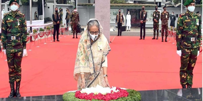 বঙ্গবন্ধুর প্রতিকৃতিতে প্রধানমন্ত্রীর শ্রদ্ধা বঙ্গবন্ধুর প্রতিকৃতিতে প্রধানমন্ত্রীর শ্রদ্ধা