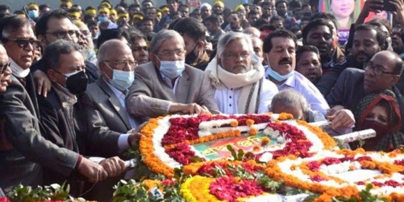 মুক্তিযুদ্ধের আশা-আকাঙ্ক্ষার গণতান্ত্রিক রাষ্ট্র এখনো হয়নি: ফখরুল মুক্তিযুদ্ধের আশা-আকাঙ্ক্ষার গণতান্ত্রিক রাষ্ট্র এখনো হয়নি: ফখরুল