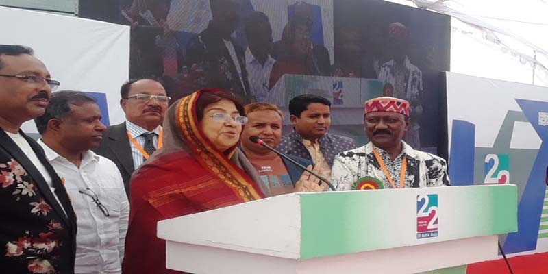 লৌহজংয়ের পদ্মার তীরে অনুষ্ঠিত হল ইলিশ উৎসব লৌহজংয়ের পদ্মার তীরে অনুষ্ঠিত হল ইলিশ উৎসব