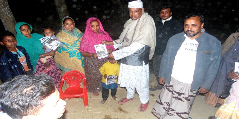 নন্দীগ্রামে মাঠ চষে বেড়াচ্ছেন প্রার্থীরা