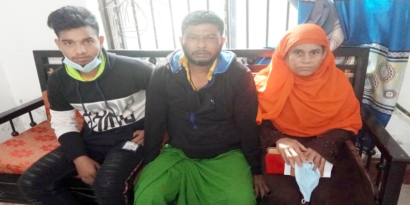 মাদকের ছড়াছরির কথা বলায় সিরাজদিখানে সিএনজির চালককে মারধর, থানায় অভিযোগ মাদকের ছড়াছরির কথা বলায় সিরাজদিখানে সিএনজির চালককে মারধর, থানায় অভিযোগ