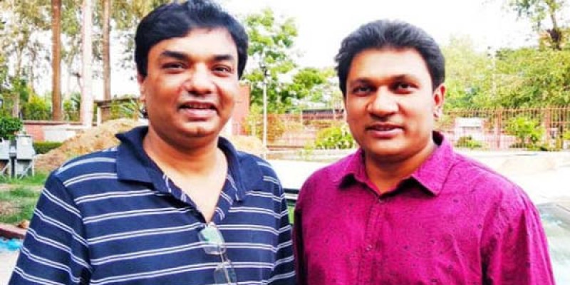 সোহাগের লেখা গানে কন্ঠ দিলেন জনপ্রিয় শিল্পী আগুন সোহাগের লেখা গানে কন্ঠ দিলেন জনপ্রিয় শিল্পী আগুন