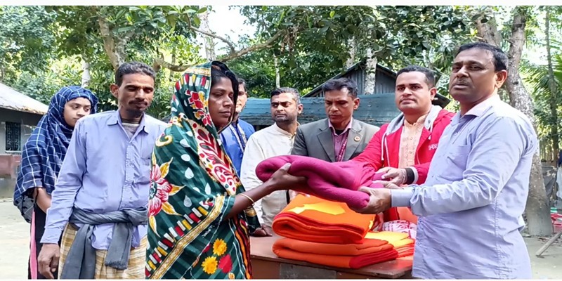 মাদারীপুর জেলা সাংবাদিক সোসাইটির উদ্যোগে শীতবস্ত্র বিতরণ মাদারীপুর জেলা সাংবাদিক সোসাইটির উদ্যোগে শীতবস্ত্র বিতরণ