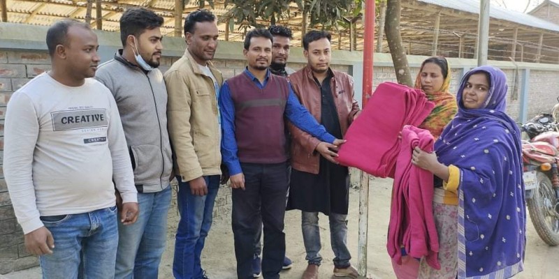 শিবগঞ্জে জাতীয় ছাত্র সমাজের কম্বল বিতরণ শিবগঞ্জে জাতীয় ছাত্র সমাজের কম্বল বিতরণ