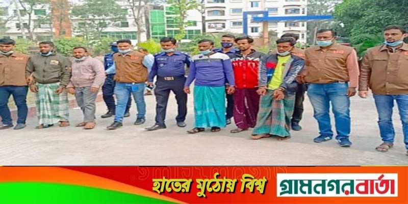 হত্যা করে অটোরিকশা চুরির ঘটনায় গ্রেফতার ৫ হত্যা করে অটোরিকশা চুরির ঘটনায় গ্রেফতার ৫