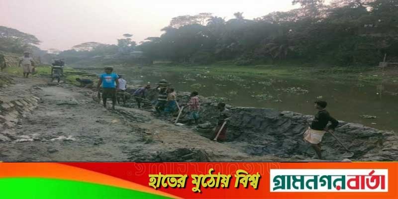 শ্রীনগর-শেখরনগর খালের মাটি লুট শ্রীনগর-শেখরনগর খালের মাটি লুট