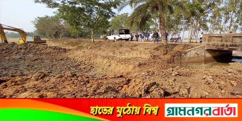 ফসলি জমিতে পুকুর খনন করায় ৫০ হাজার টাকা জরিমানা ফসলি জমিতে পুকুর খনন করায় ৫০ হাজার টাকা জরিমানা
