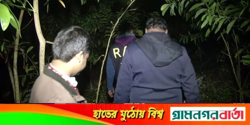 দুর্গম পাহাড়ে মিললো অস্ত্র তৈরীর কারখানার দুর্গম পাহাড়ে মিললো অস্ত্র তৈরীর কারখানার