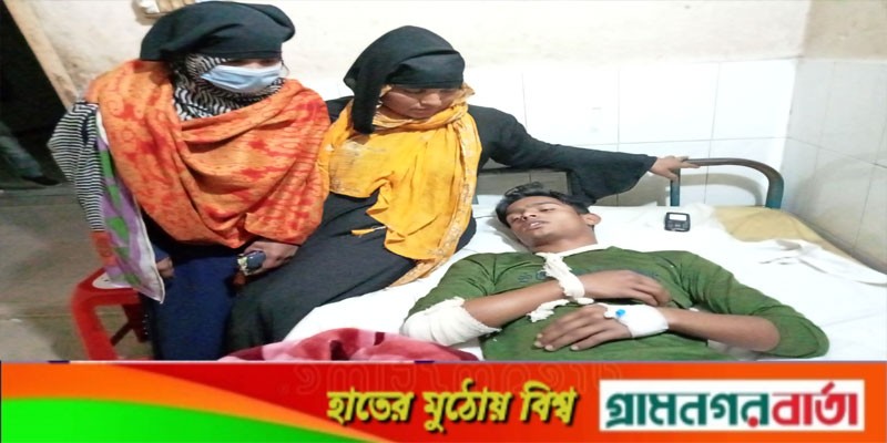 সিরাজদিখানে চরনিমতলা গ্রামে যুবককে পিটিয়ে জখম করার অভিযোগ সিরাজদিখানে চরনিমতলা গ্রামে যুবককে পিটিয়ে জখম করার অভিযোগ