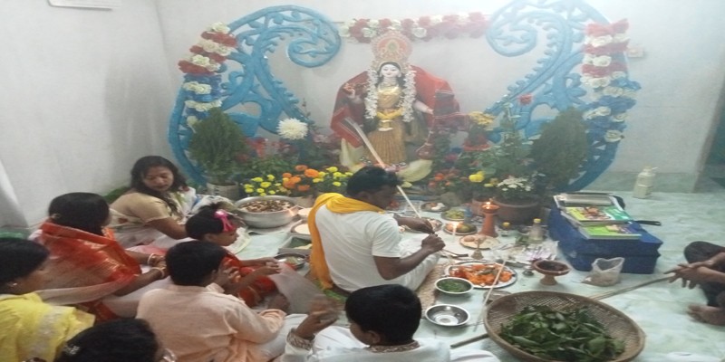 সিরাজদিখানে উৎসবমুখর পরিবেশে সরস্বতী পূজা উদযাপন সিরাজদিখানে উৎসবমুখর পরিবেশে সরস্বতী পূজা উদযাপন