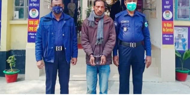 নন্দীগ্রামে গাঁজাসহ যুবক গ্রেপ্তার নন্দীগ্রামে গাঁজাসহ যুবক গ্রেপ্তার